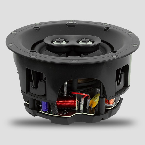Rear three-quarter of the KIN IC62 SST: the crossover board with its air-core coil and capacitors mounted under the basket